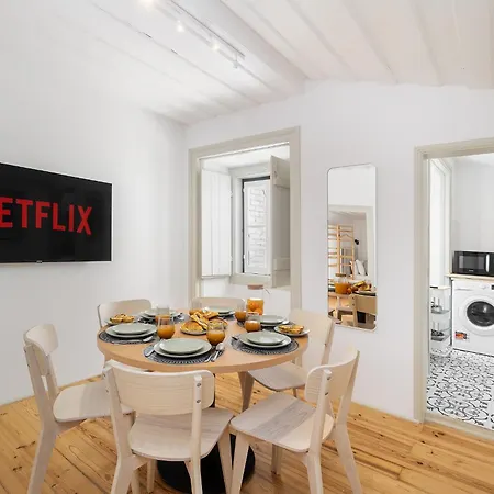 Whome Lisbon's Heartbeat Your Premier Address For Explorers Будинок відпочинку Лісабон