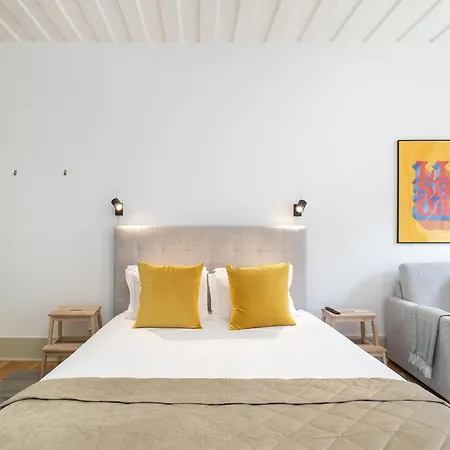 Будинок відпочинку Whome Lisbon's Heartbeat Your Premier Address For Explorers Лісабон